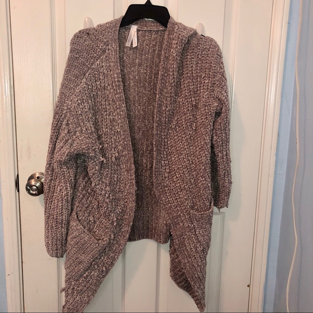 Women’s sweater